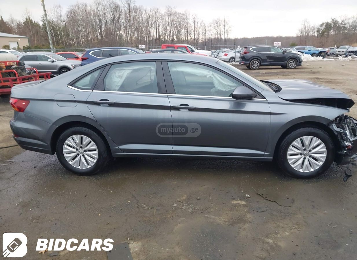 Volkswagen Jetta - фото 6