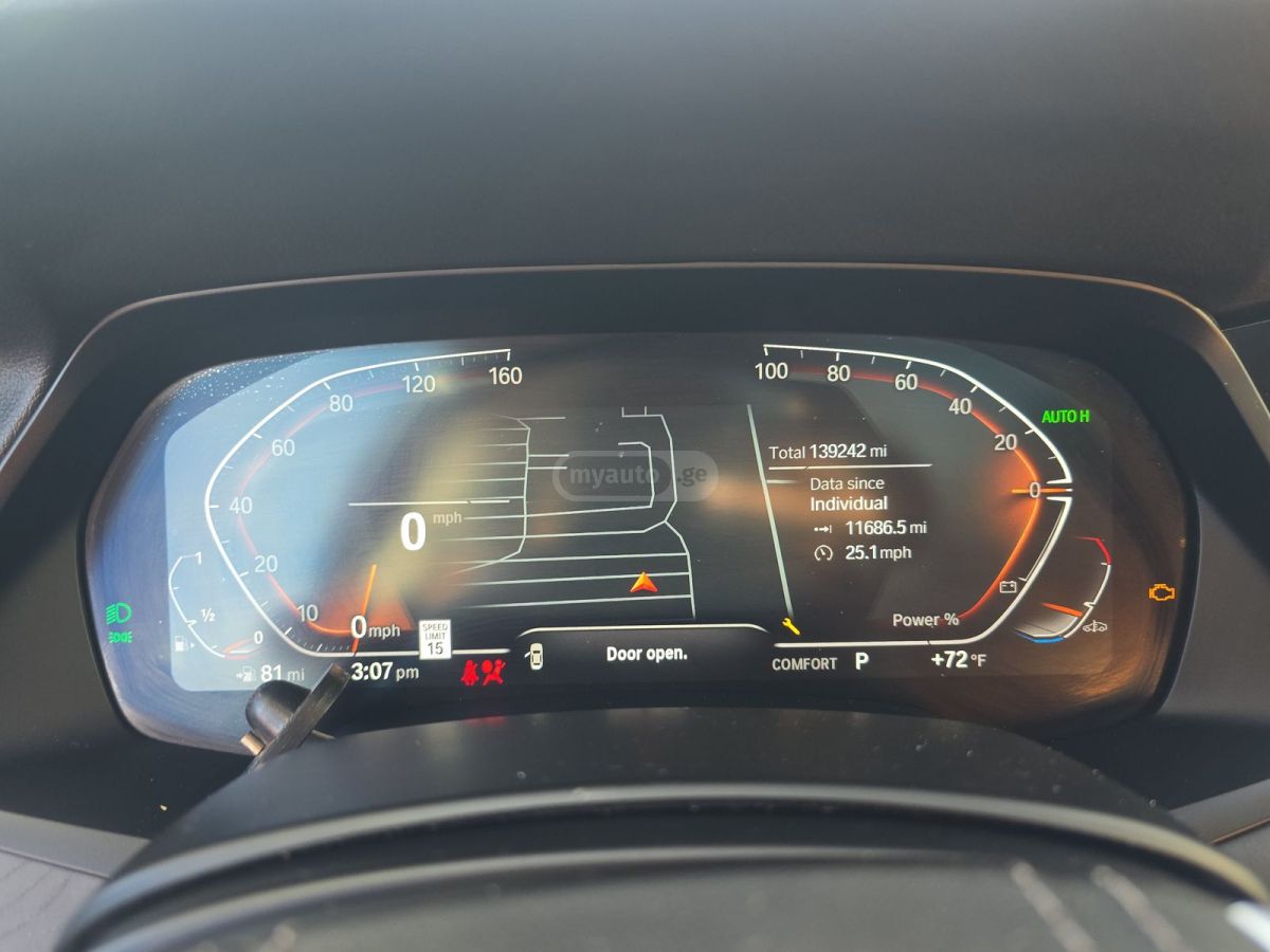 BMW X7 - фото 10