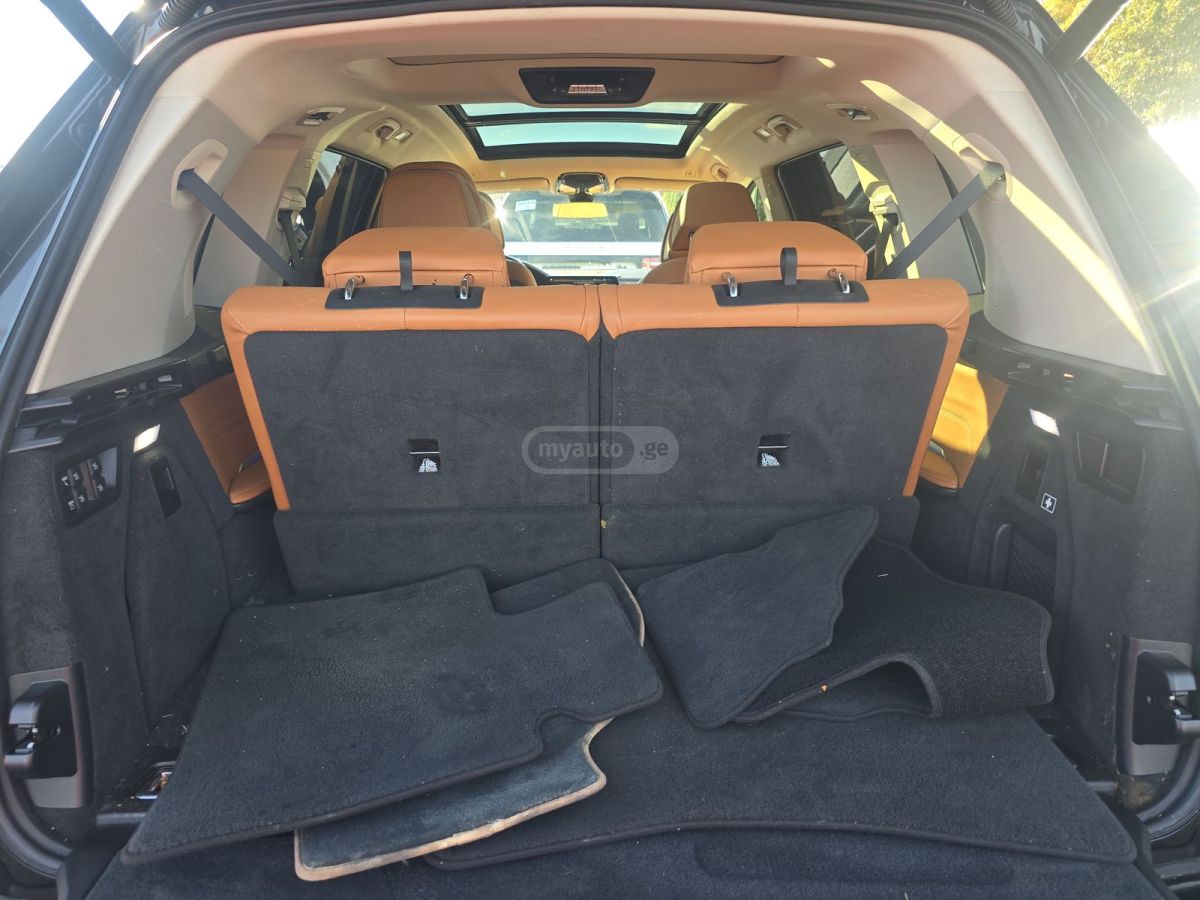 BMW X7 - фото 14