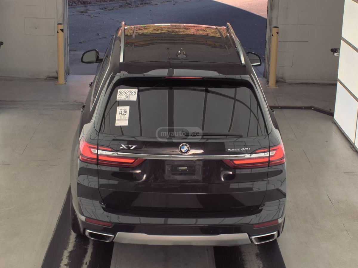 BMW X7 - фото 6