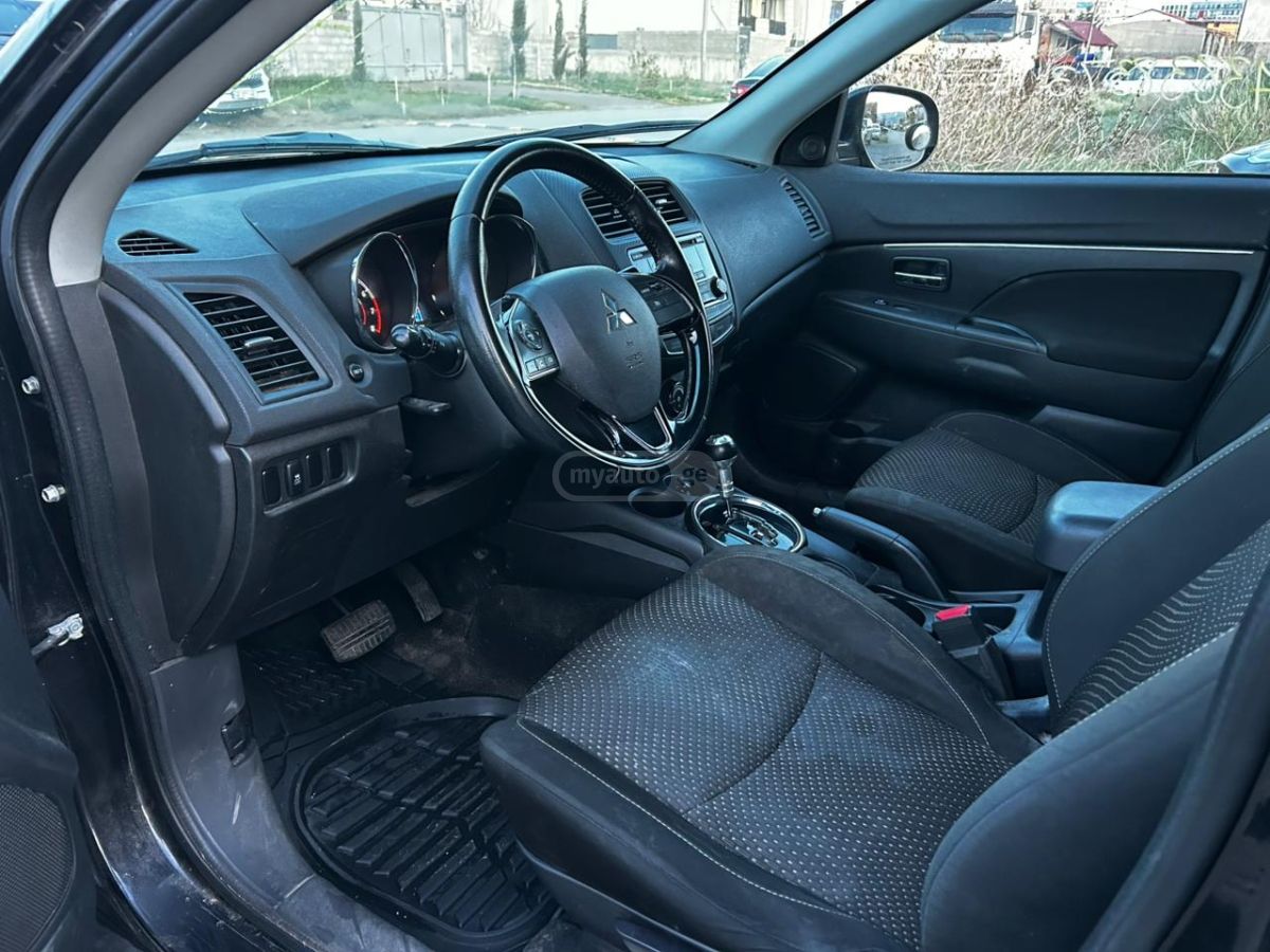 Mitsubishi Outlander Sport - фото 10