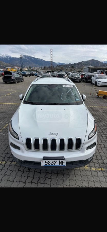 Jeep Cherokee - фото 2