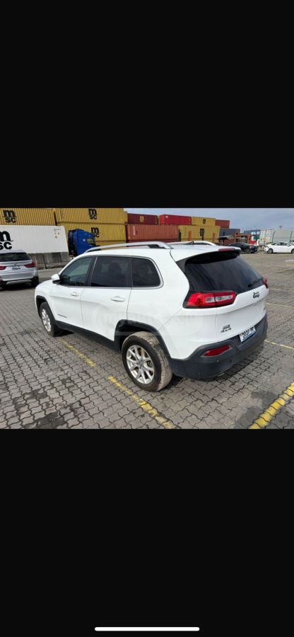 Jeep Cherokee - фото 4