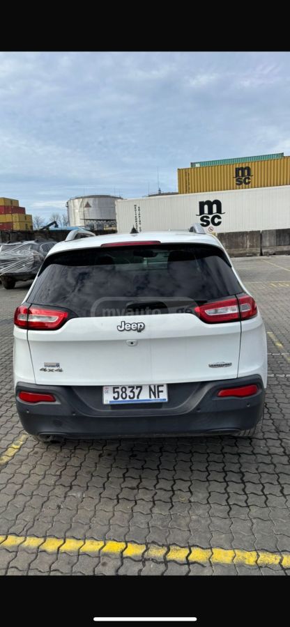 Jeep Cherokee - фото 5