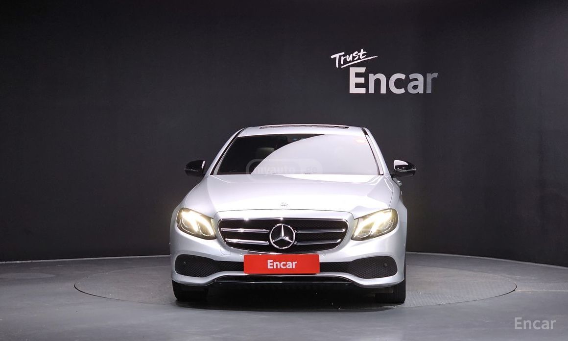 Mercedes-Benz E 250 2020 — миниатюра 3