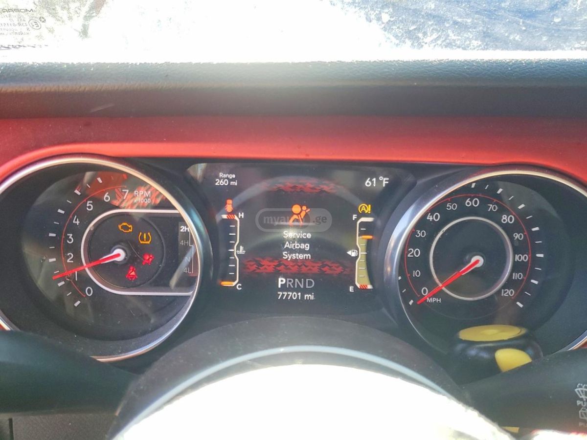 Jeep Wrangler - фото 9