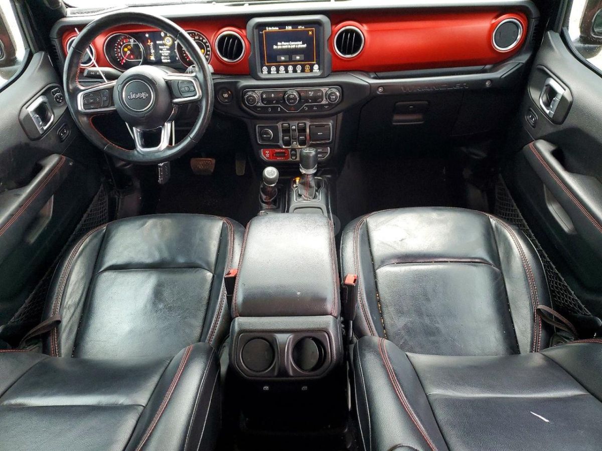 Jeep Wrangler - фото 8