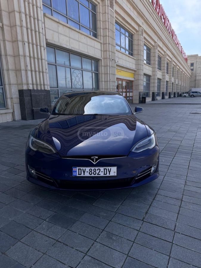 Tesla Model S - фото 2