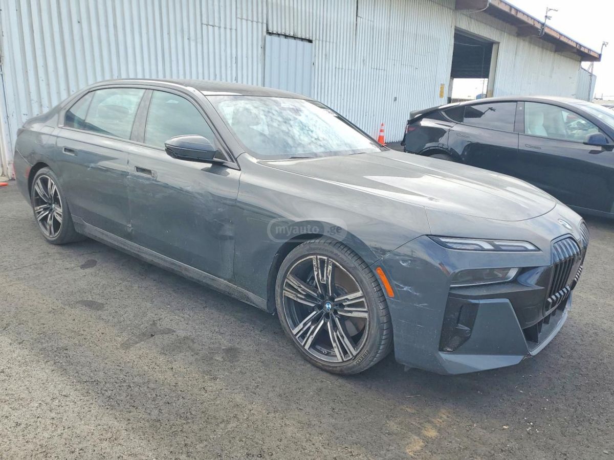 BMW 740 2023 — миниатюра 4