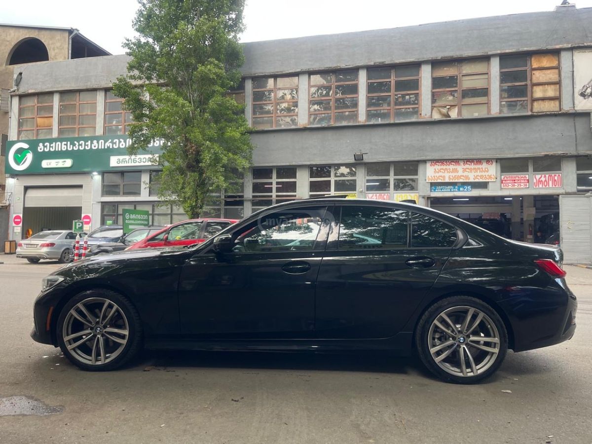 BMW 330 - фото 3