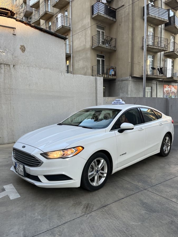 Ford Fusion - фото 3