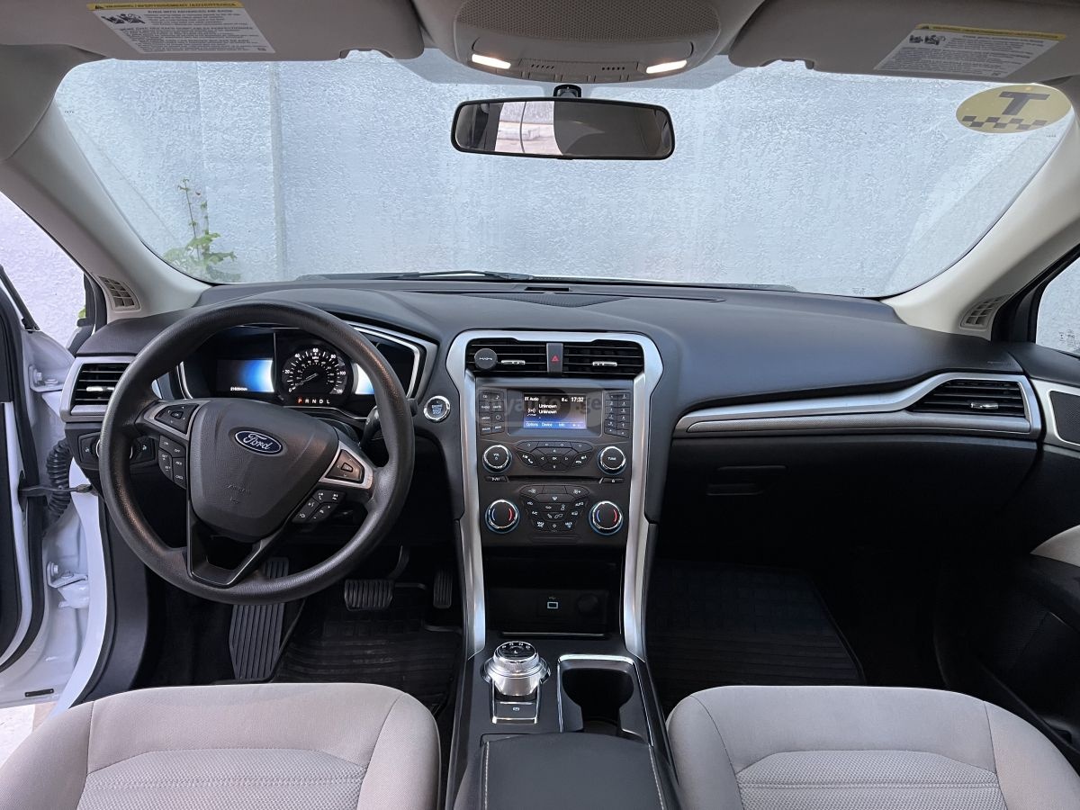 Ford Fusion - фото 7