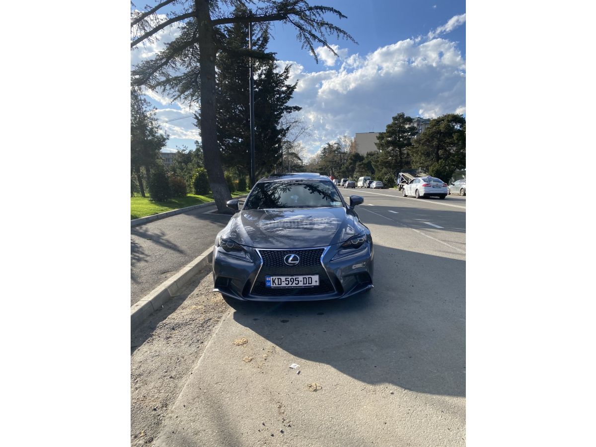 Lexus IS 350 - фото 1