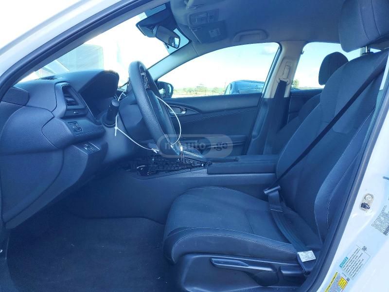 Honda Insight - фото 9