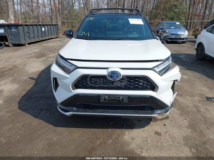 Toyota RAV 4 - фото 12