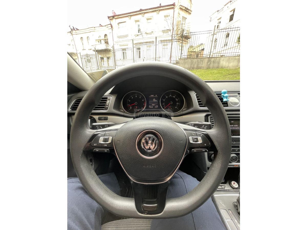 Volkswagen Passat - фото 11