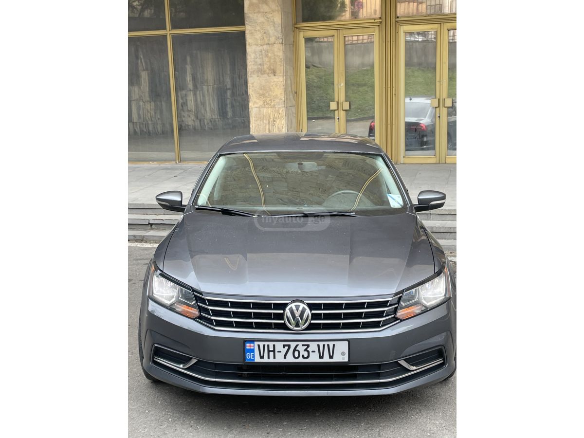 Volkswagen Passat - фото 4