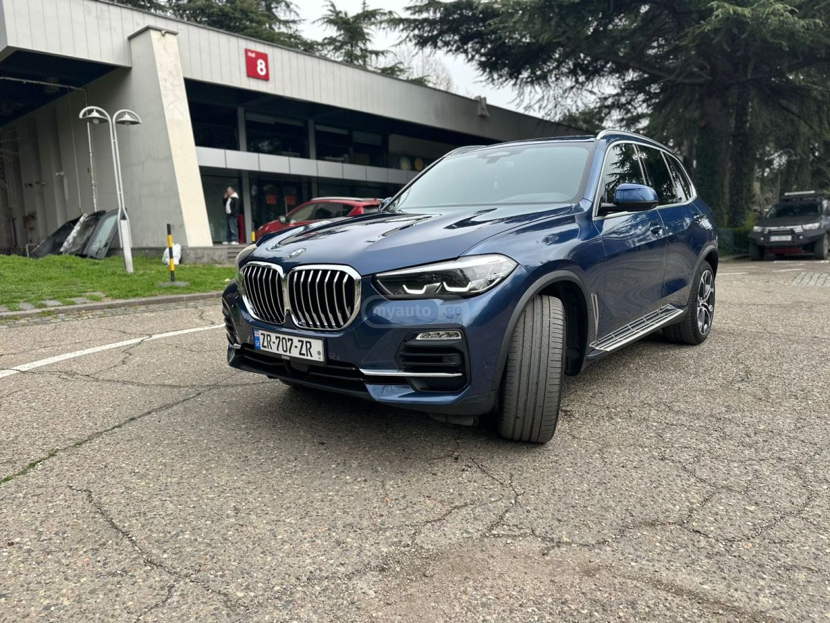BMW X5 - фото 2