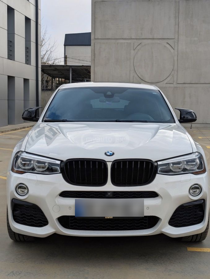 BMW X4 - фото 1