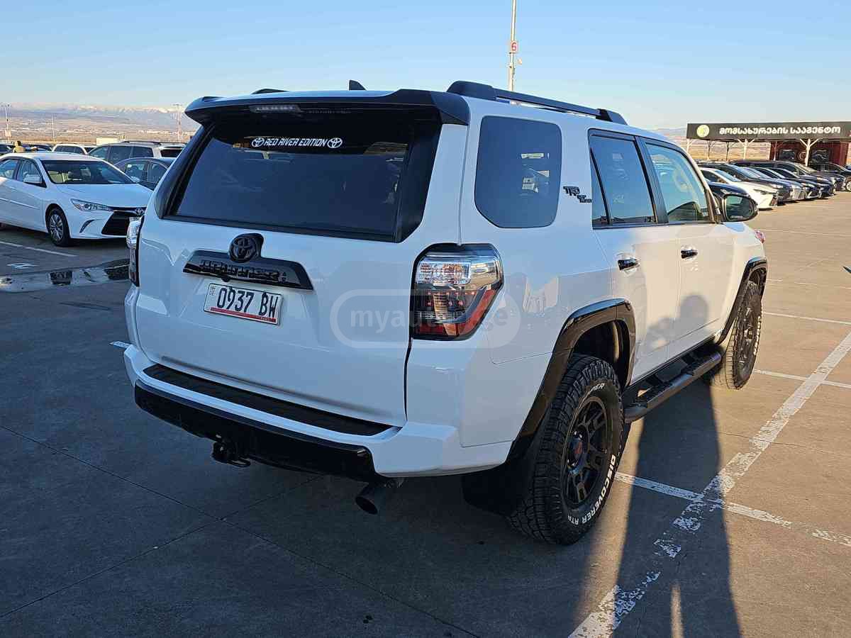 Toyota Toyota 4runner — миниатюра 4