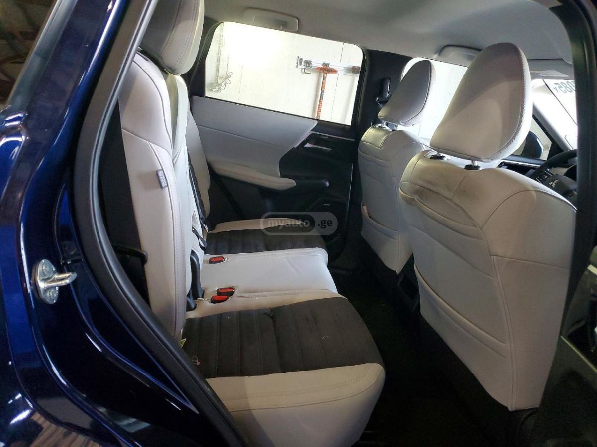 Mitsubishi Outlander 2025 — миниатюра 11