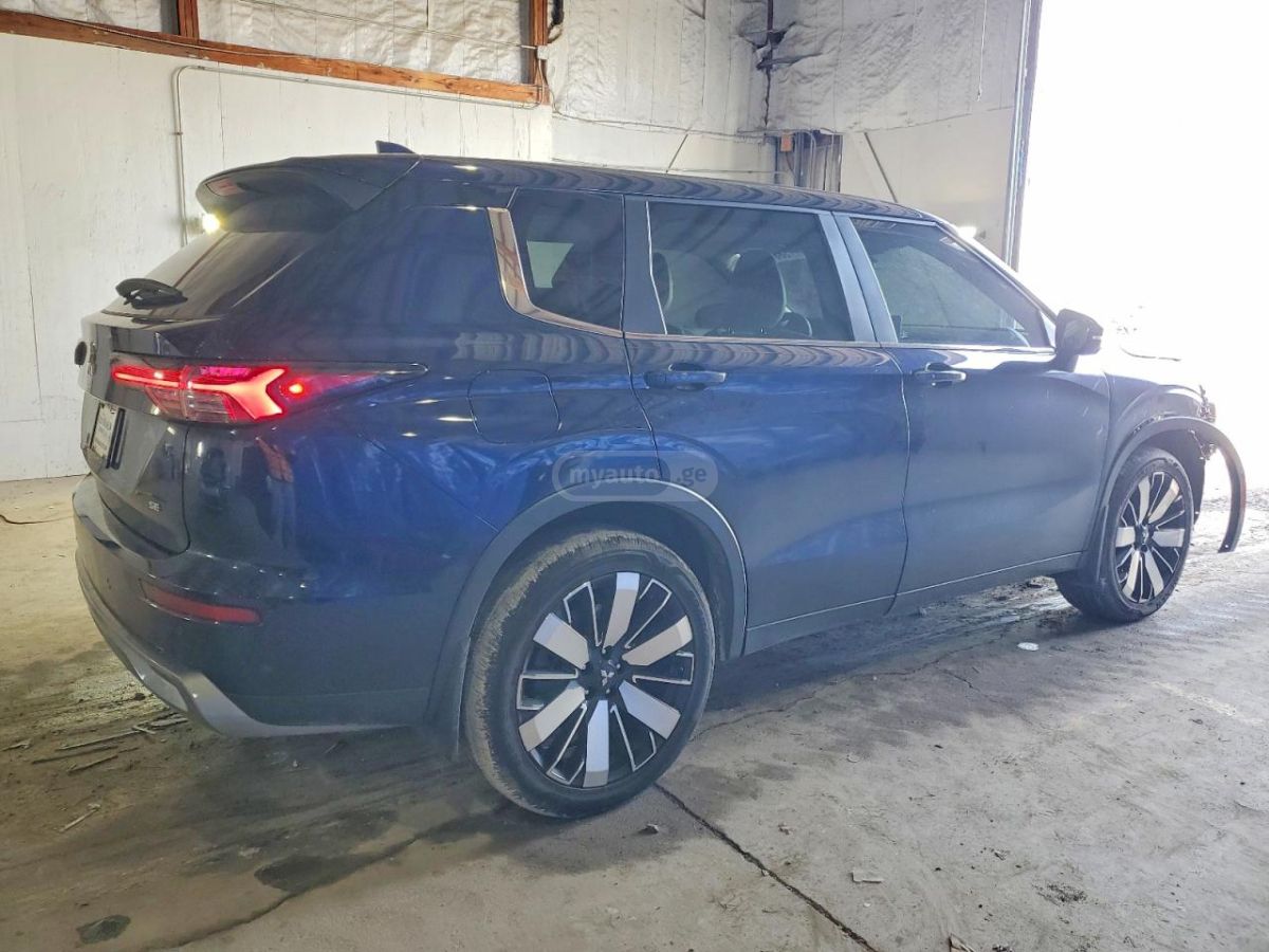 Mitsubishi Outlander 2025 — миниатюра 3