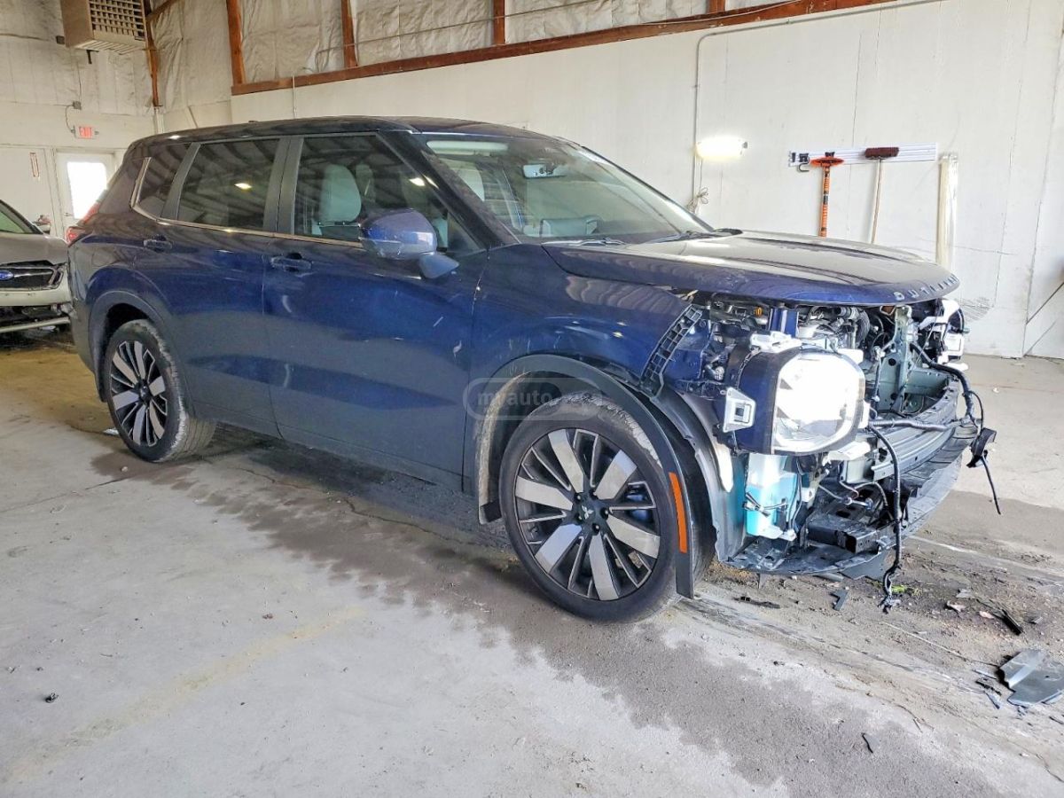 Mitsubishi Outlander 2025 — миниатюра 4