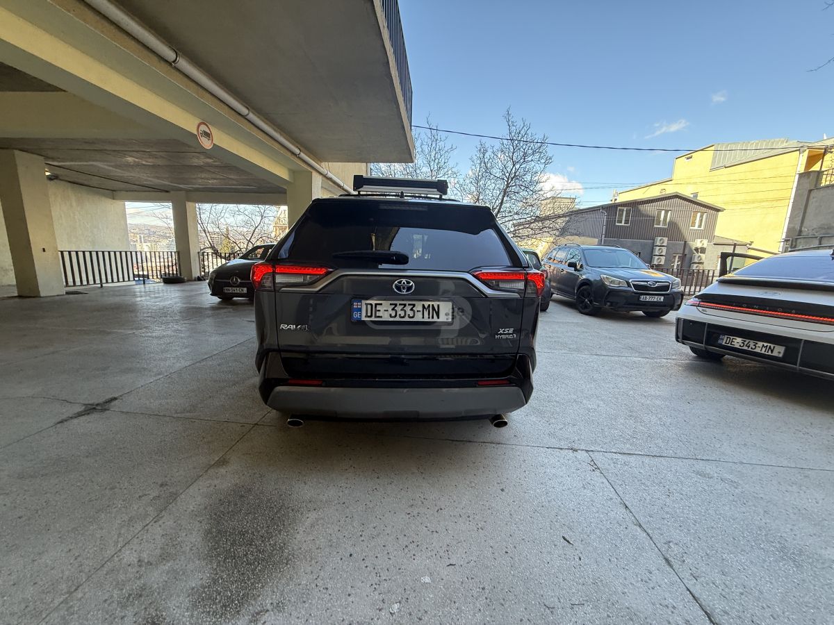 Toyota Rav 4 - фото 3