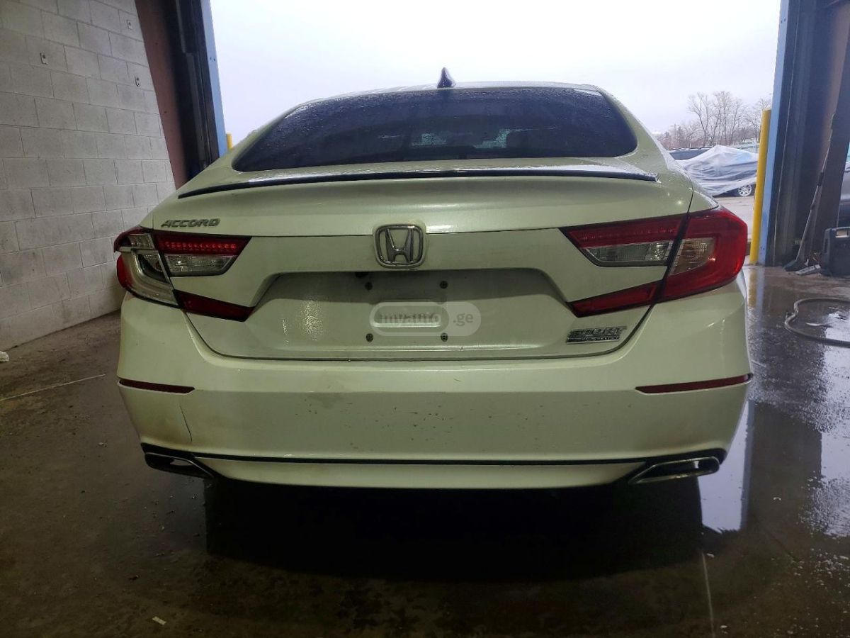 Honda Accord - фото 6