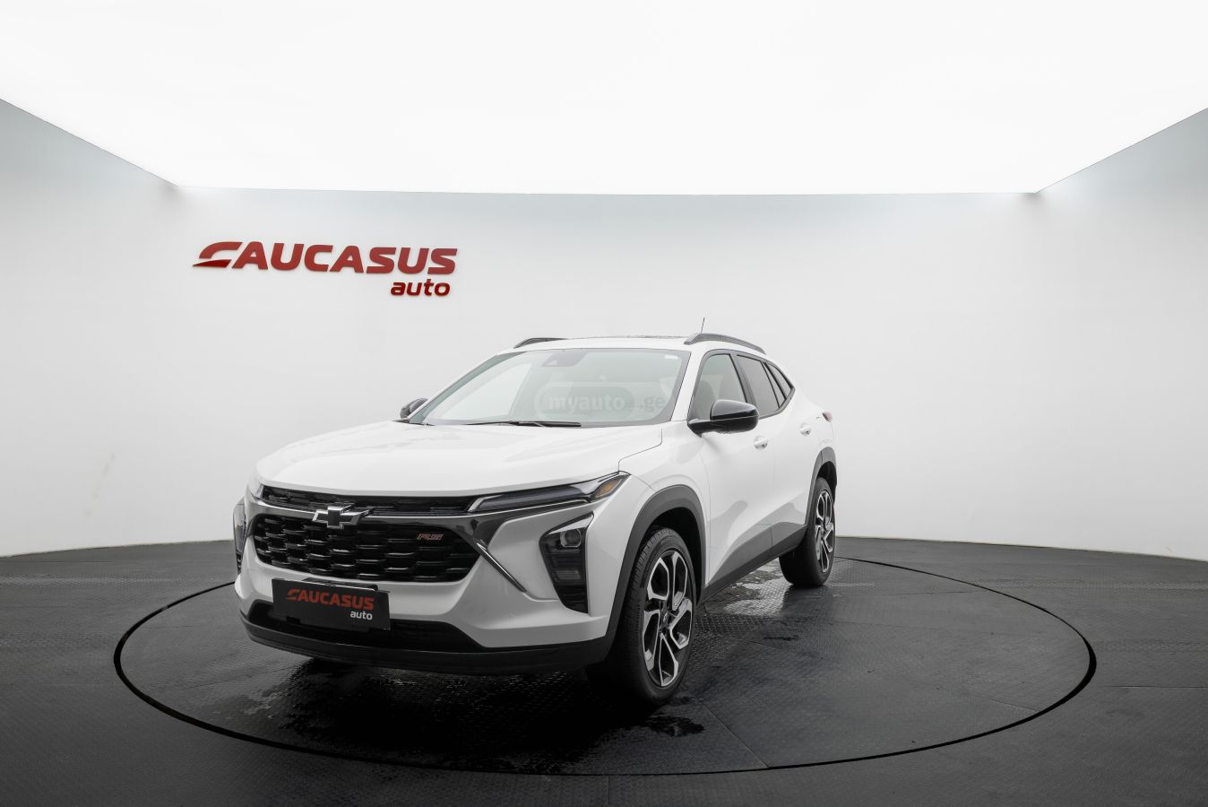 Chevrolet Trax - фото 1