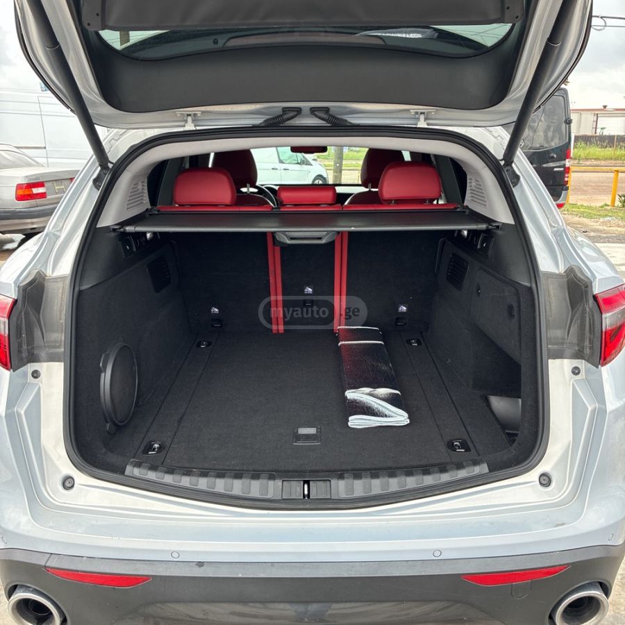 Alfa Romeo Stelvio - фото 2