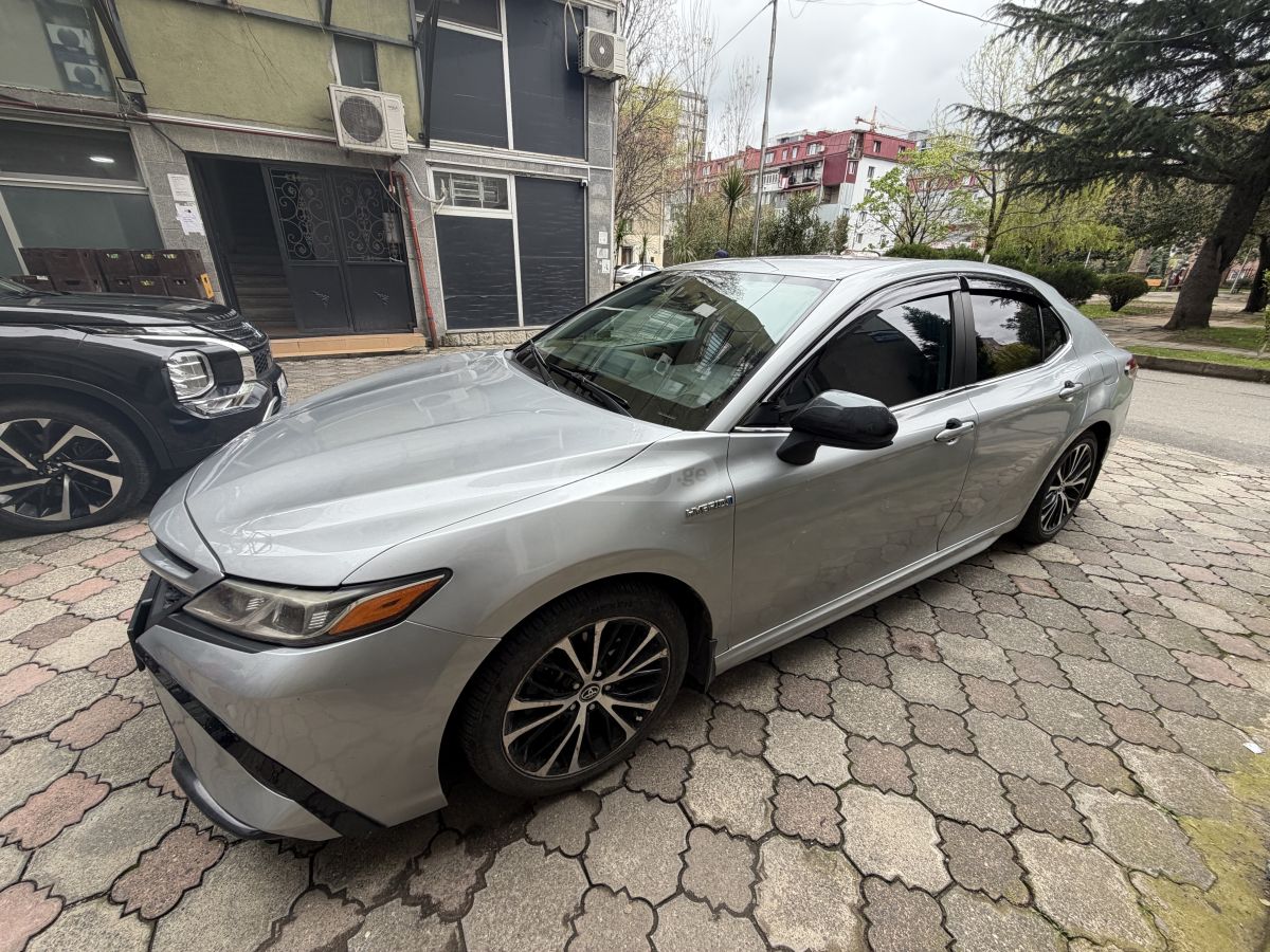 Toyota Camry - фото 5