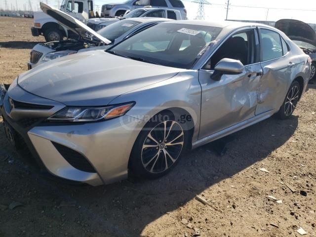 Toyota Camry - фото 7