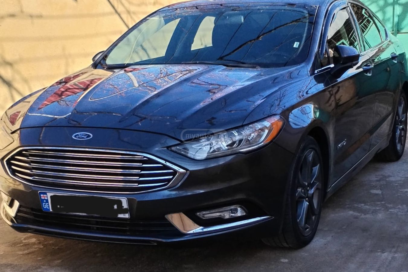 Ford Fusion - фото 1