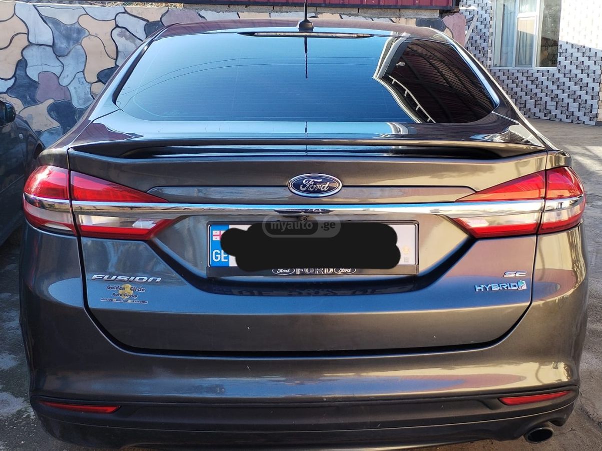 Ford Fusion - фото 7