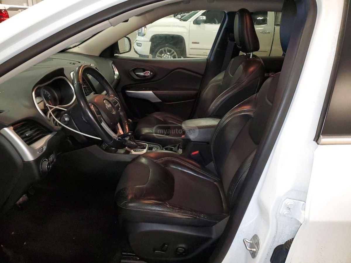 Jeep Cherokee - фото 6