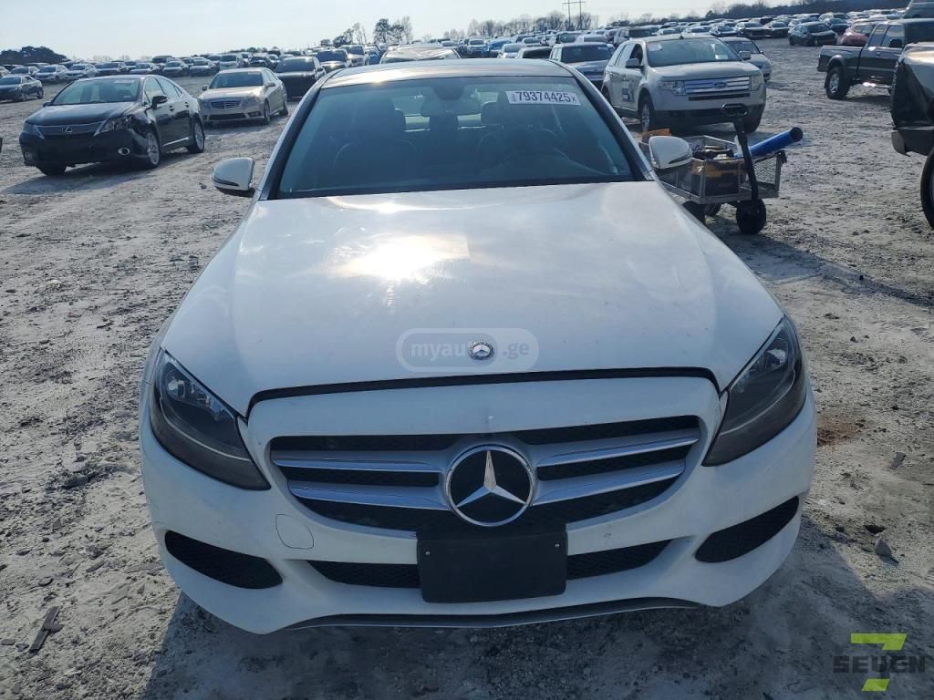 Mercedes-Benz C 300 - фото 4