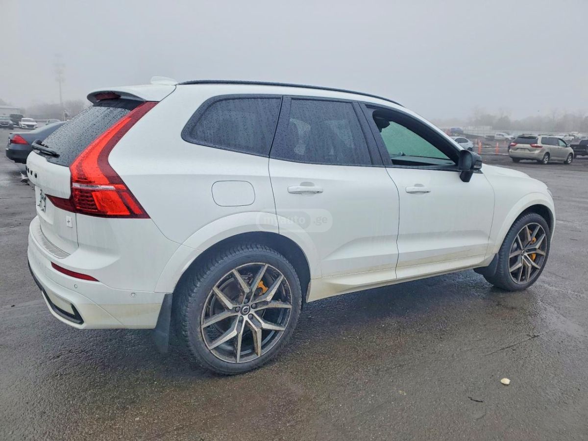 Volvo XC 60 2022 — миниатюра 3
