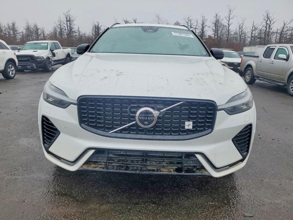 Volvo XC 60 2022 — миниатюра 5