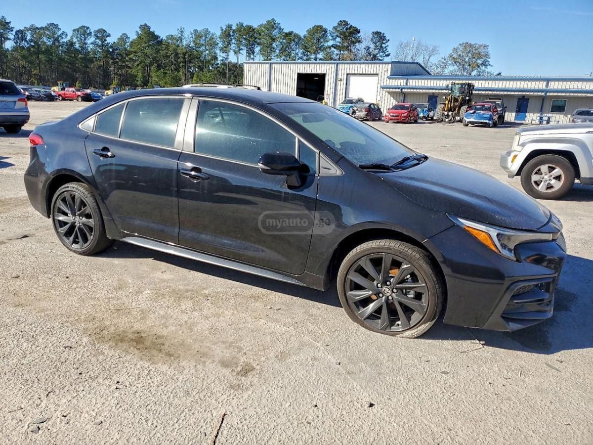 Toyota Corolla - фото 4