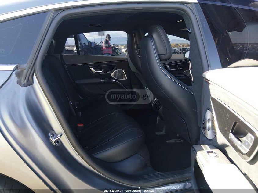 Mercedes-Benz EQS 450+ - фото 11