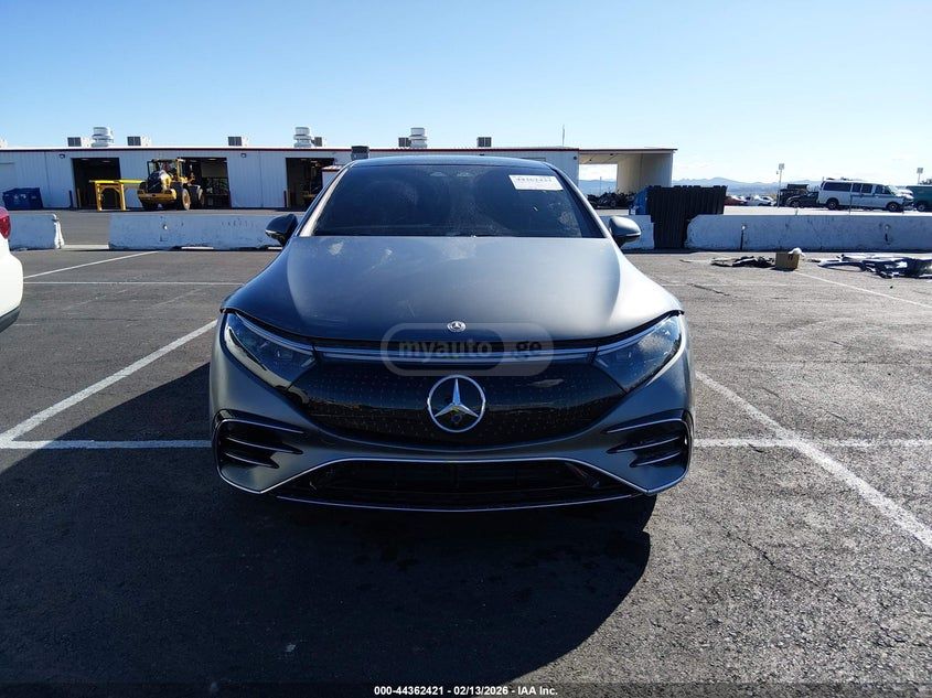 Mercedes-Benz EQS 450+ - фото 3