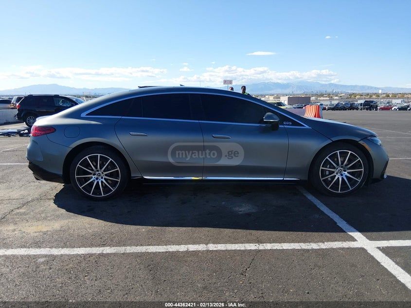 Mercedes-Benz EQS 450+ - фото 5