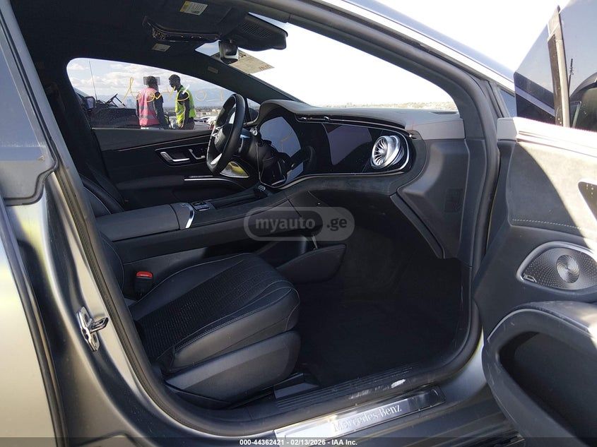 Mercedes-Benz EQS 450+ - фото 9