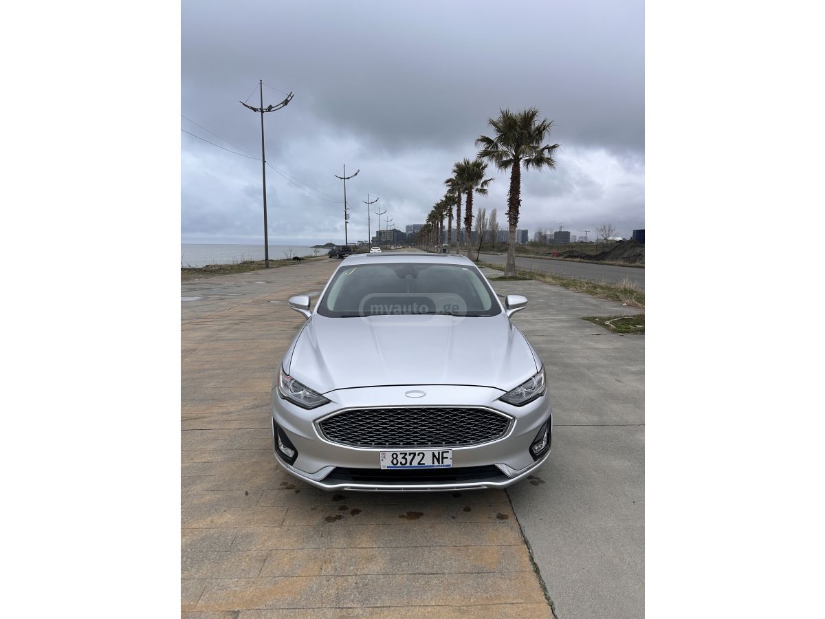 Ford Fusion - фото 2