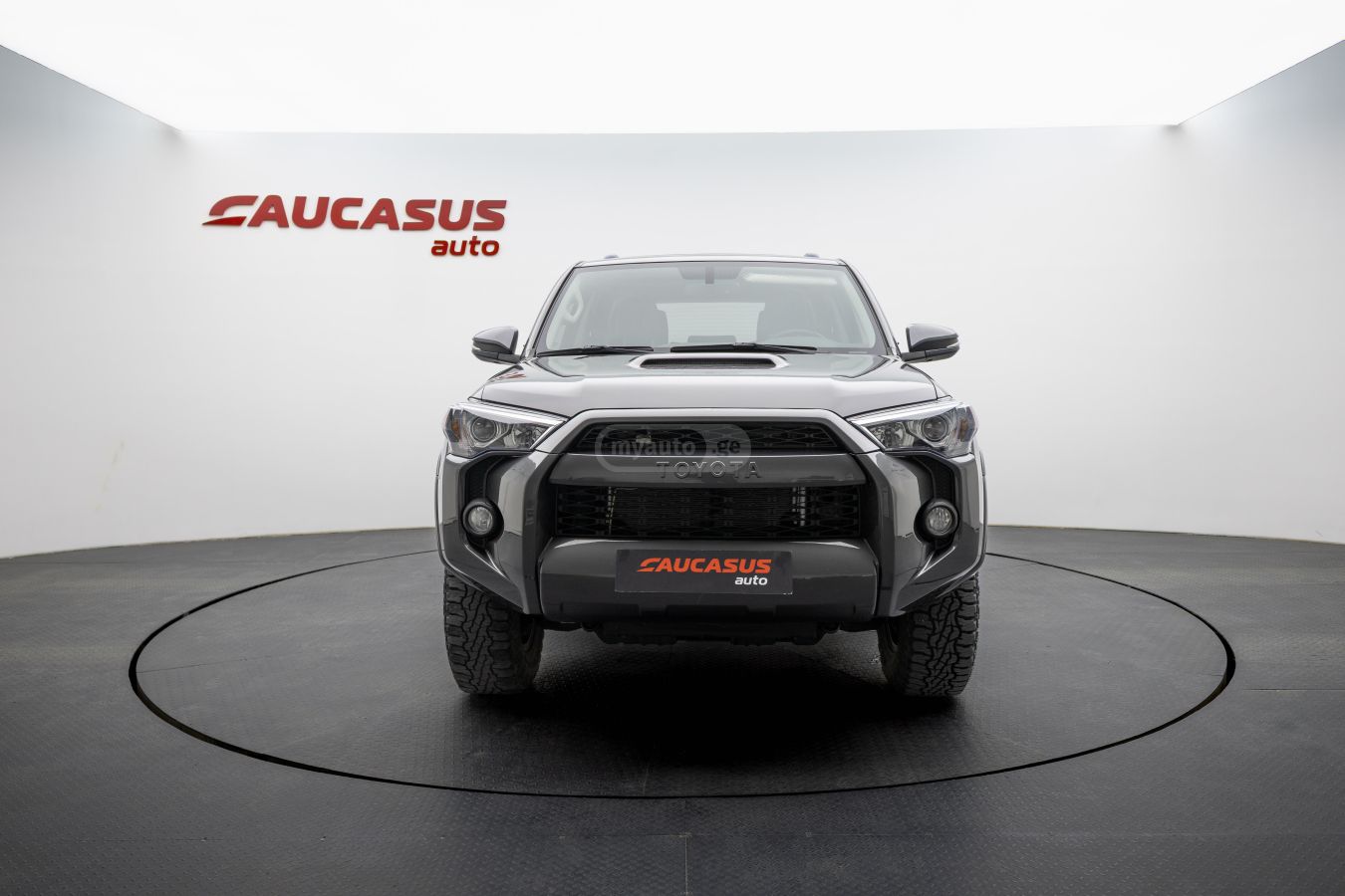 Toyota 4 Runner - фото 2