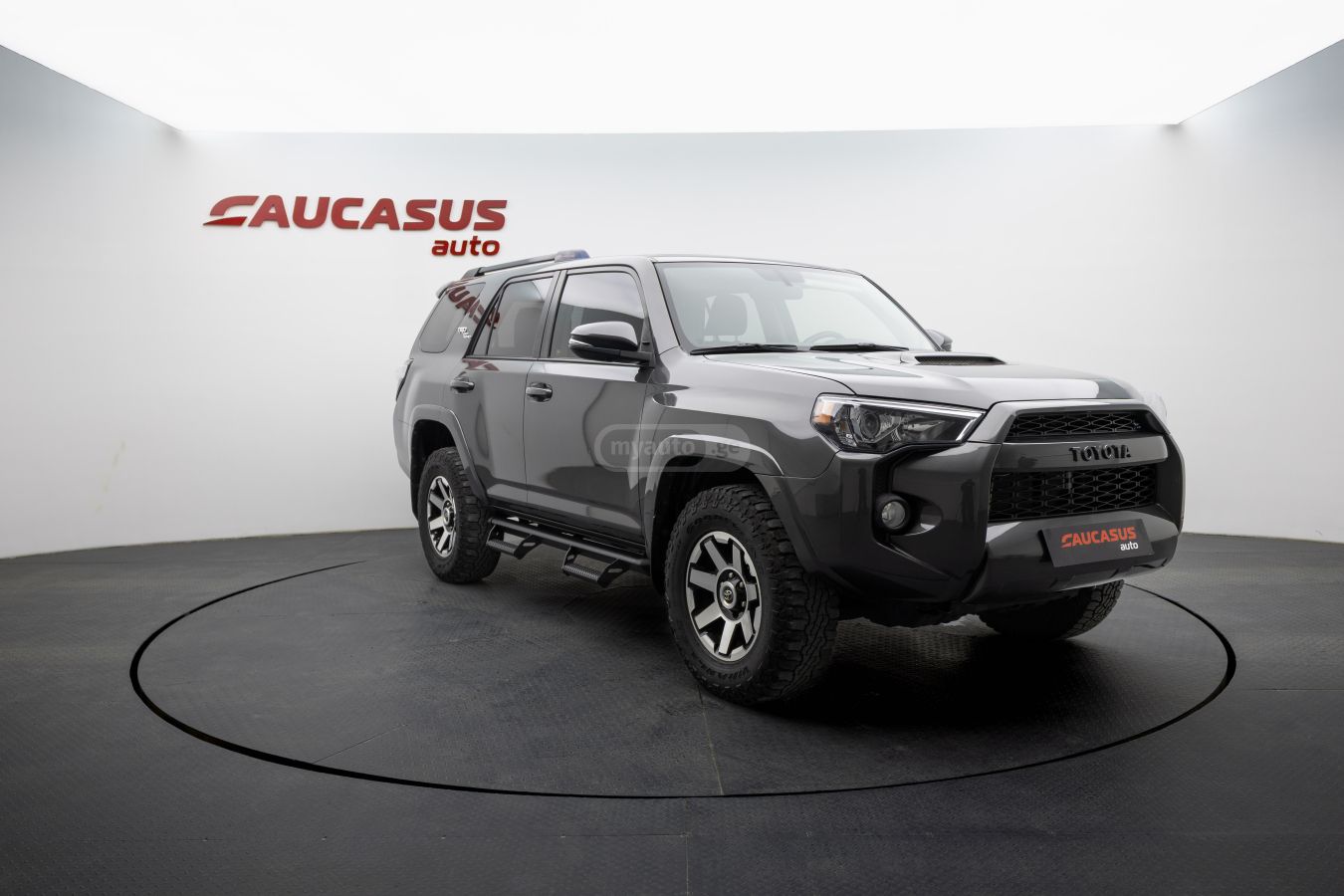 Toyota 4 Runner - фото 3