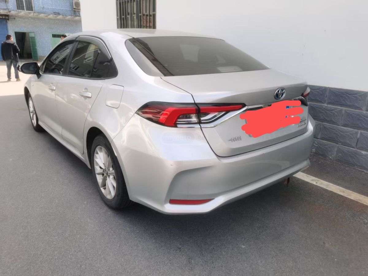 Toyota Corolla - фото 3