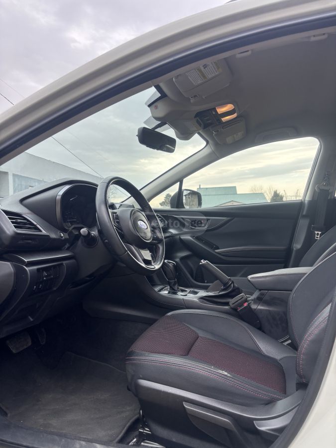 Subaru Premium 4dr All-Wheel Drive CV — миниатюра 10