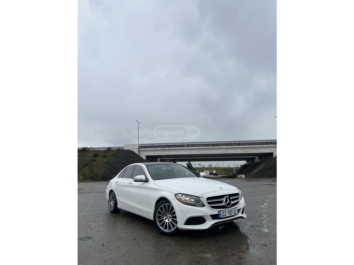 Mercedes-Benz C 300 - фото 1